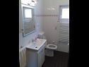 Apartmány Nikola M - 2 bedrooms: A4(4) Bol - Ostrov Brač  - Apartmán - A4(4): koupelna s WC
