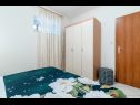 Apartmány Brane - Economy Apartments: A1(4), A2(2) Postira - Ostrov Brač  - Apartmán - A1(4): ložnice