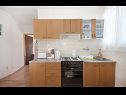 Apartmány Mira - great location & free Bbq: A1(2+2), A2(2+1) Splitska - Ostrov Brač  - Apartmán - A1(2+2): kuchyně