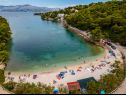 Prázdninový dům/vila Villa Gold - private pool & grill: H(12+4) Splitska - Ostrov Brač  - Chorvatsko  - pláž