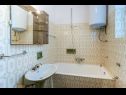 Apartmány Mici 1 - great location and relaxing: A1(4+2) , SA2(2) Cres - Ostrov Cres  - Apartmán - A1(4+2) : koupelna s WC