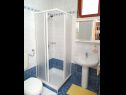 Apartmány Darka 1 - SA3(2), 2 - SA4(2), 3 - SA7(2), 4 - SA12(2), 9 - A9(2+2) Crikvenica - Riviera Crikvenica  - koupelna s WC