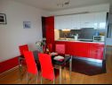 Apartmány Tomislav A1 crni(4+1), A2 crveni(4+1), A3(5+1), A4(2+2) Selce - Riviera Crikvenica  - Apartmán - A2 crveni(4+1): kuchyně a jídelna