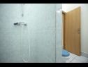 Apartmány Josi - 200 m from sea: SA1(2), SA2(2), SA3(2), A5(4), SA6(2), A7(4) Vrboska - Ostrov Hvar  - Studio apartmán - SA3(2): koupelna s WC