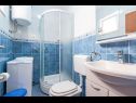 Apartmány Mir - perfect location & cosy: A1(4+2), A2(2+1), SA3(2), SA4(2) Korčula - Ostrov Korčula  - Apartmán - A2(2+1): koupelna s WC