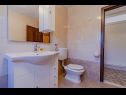 Apartmány Mir - perfect location & cosy: A1(4+2), A2(2+1), SA3(2), SA4(2) Korčula - Ostrov Korčula  - Studio apartmán - SA4(2): koupelna s WC