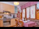 Apartmány Giuseppe - green terrace: A1(4) Mali Lošinj - Ostrov Lošinj  - Apartmán - A1(4): kuchyně a jídelna
