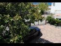  Maza - with seaview & parking: R1(2+1), R2(2) Brela - Riviera Makarska  - parkovište