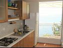 Apartmány Mako - 15m from beach: A1(7), B2(2+3), SA C3(2), D4(5) Pisak - Riviera Omiš  - Apartmán - A1(7): kuchyně