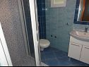 Apartmány VP SA2(2), A3(3), A4(2+3), A5(3), A6(2+2) Stanići - Riviera Omiš  - Apartmán - A6(2+2): koupelna s WC