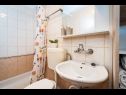 Apartmány Bari - 140 m from beach: A1(4+1), A2(4), A3(2+2) Mandre - Ostrov Pag  - Apartmán - A2(4): koupelna s WC