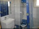 Apartmány Grga - 300m to the sea: A1(4), A2(2), A3(2), A4(2), A5(4), A6(4) Lopar - Ostrov Rab  - Apartmán - A5(4): koupelna s WC