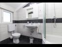 Prázdninový dům/vila JP H(10) Brodarica - Riviera Šibenik  - Chorvatsko  - H(10): koupelna s WC