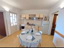 Apartmány Jera-  barbecue and free berth for boat A1(4+1), A2(2+1) Zátoka Kanica (Rogoznica) - Riviera Šibenik  - Chorvatsko  - Apartmán - A1(4+1): kuchyně a jídelna