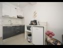 Apartmány Slava - cosy apartments for 2 person: A5 - crni (2), A4 - zeleni (2) Vodice - Riviera Šibenik  - Apartmán - A5 - crni (2): kuchyně