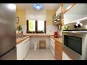 Apartmány Lidia - barbecue: A1(2+2) Kastel Stari - Riviera Split  - Apartmán - A1(2+2): kuchyně