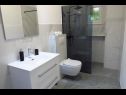 Apartmány Ivo - free parking & BBQ: A1(6) Sinj - Riviera Split  - Apartmán - A1(6): koupelna s WC
