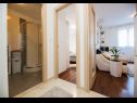 Apartmány Bosiljka-comfortable and modern: A1(2) Split - Riviera Split  - Apartmán - A1(2): chodník