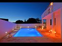 Apartmány Zeljko - with pool : A1(6) Marina - Riviera Trogir  - bazén