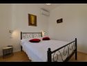 Apartmány Kati - garden: A1(4), A2(2+1) Seget Donji - Riviera Trogir  - Apartmán - A1(4): ložnice