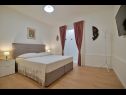Apartmány Kati - garden: A1(4), A2(2+1) Seget Donji - Riviera Trogir  - Apartmán - A2(2+1): ložnice