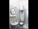 Apartmány VV A1(2+1), A2(5), A3(7) Seget Vranjica - Riviera Trogir  - Apartmán - A1(2+1): koupelna s WC