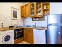 Apartmány VV A1(2+1), A2(5), A3(7) Seget Vranjica - Riviera Trogir  - Apartmán - A3(7): kuchyně