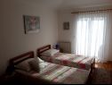 Apartmány Vesna - 40 m from pebble beach: A1(4+1), A2(4), A3(4+1) Seget Vranjica - Riviera Trogir  - Apartmán - A1(4+1): ložnice