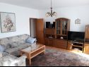 Apartmány Vesna - 40 m from pebble beach: A1(4+1), A2(4), A3(4+1) Seget Vranjica - Riviera Trogir  - Apartmán - A3(4+1): obývák
