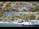 Apartmány Rose - 30 m from the beach: A1(2+1), A2(2+1), A3(2+1), A4(2+1), A5(2+1) Seget Vranjica - Riviera Trogir  - pláž