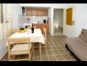 Apartmány Kata - 100m from sea: A1(4+1) Seget Vranjica - Riviera Trogir  - Apartmán - A1(4+1): kuchyně a jídelna