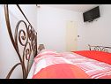 Apartmány Irvin - sweet apartment : A1(5) Trogir - Riviera Trogir  - Apartmán - A1(5): ložnice