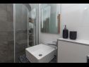 Apartmány Marijan - beautiful view: A1(6) Trogir - Riviera Trogir  - Apartmán - A1(6): koupelna s WC
