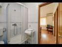 Apartmány Ivanka - 200 m from sea: A1(4) Trogir - Riviera Trogir  - Apartmán - A1(4): koupelna s WC