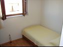 Apartmány Tone - spacious and comfortable: A1 zuti(5+2), A2 plavi(5+2) Trogir - Riviera Trogir  - Apartmán - A1 zuti(5+2): ložnice