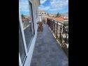 Apartmány Tomi - with beautiful view: A1(4+1) Trogir - Riviera Trogir  - Apartmán - A1(4+1): balkón