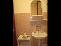 Apartmány Deni - 30 m from sea: A2(4+1), A3(4+2) Vinišće - Riviera Trogir  - Apartmán - A3(4+2): koupelna s WC