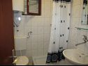 Apartmány Deni - 30 m from sea: A2(4+1), A3(4+2) Vinišće - Riviera Trogir  - Apartmán - A3(4+2): koupelna s WC
