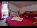 Apartmány Tin - comfortable apartment near beach: A1 (4) Ugljan - Ostrov Ugljan  - Apartmán - A1 (4): ložnice
