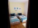 Apartmány Vlatkica - 10 m from beach: A1 Vlatkica(4), A2 Lea(4) Maslenica - Riviera Zadar  - Apartmán - A1 Vlatkica(4): ložnice
