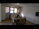 Apartmány Summer Sun SA1(2+1), A2(2+2), A3(4+2), A4(4+2) Privlaka - Riviera Zadar  - Apartmán - A3(4+2): kuchyně a jídelna