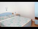 Apartmány VINK - 80 m from beach A2(4), A3(4), A4(4) Vir - Riviera Zadar  - Apartmán - A4(4): ložnice