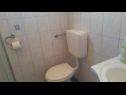 Apartmány Vanja - terrace & BBQ A1(4+2), A2(4+1) Vir - Riviera Zadar  - Apartmán - A2(4+1): koupelna s WC