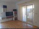 Apartmány Vanja - terrace & BBQ A1(4+2), A2(4+1) Vir - Riviera Zadar  - Apartmán - A2(4+1): obývák