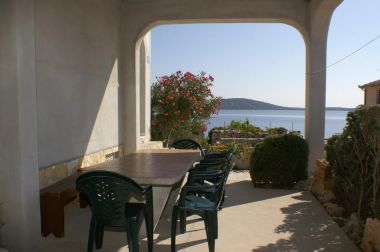 Apartmány Barry - sea view and free parking : A1(2+2), A2(2+2), A3(2+2), A4(2+2) Sevid - Riviera Trogir 