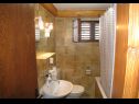 Apartmány Dvor - 20 m from beach: A1(4+1) Turanj - Riviera Biograd  - Apartmán - A1(4+1): koupelna s WC
