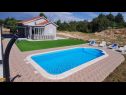 Prázdninový dům/vila Nane Garden - house with pool : H(4+1) Mirca - Ostrov Brač  - Chorvatsko  - bazén (dům a okolí)