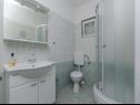 Apartmány Silvana - economy apartments : A1(4), A3(2+1), A2(2) Supetar - Ostrov Brač  - Apartmán - A2(2): koupelna s WC