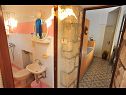 Apartmány Piv - 10 m from beach: A1(6), A2(6), A3(6), SA4(2) Sutivan - Ostrov Brač  - Studio apartmán - SA4(2): koupelna s WC