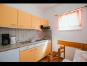 Apartmány Bela2 - great location A1 B1(4), A2 C1(4), A3 D1(4+1) Mastrinka - Ostrov Čiovo  - Apartmán - A2 C1(4): kuchyně